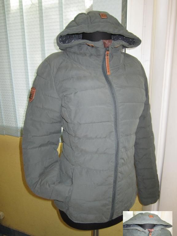 Лёгкая женская куртка с капюшоном NAKETANO. 44/46р. Лот 709