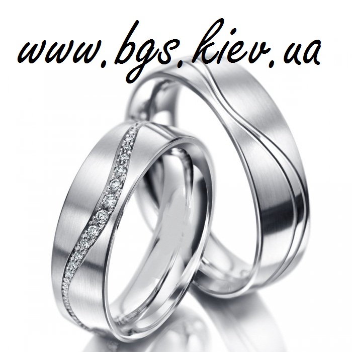 Фото 2. Обручальные кольца из белого золота с бриллиантами