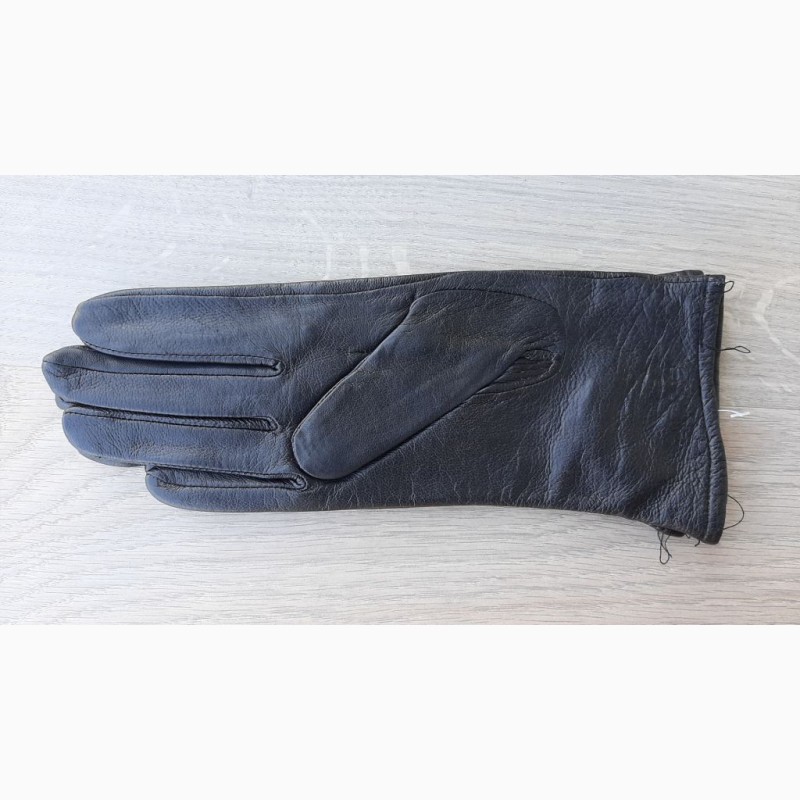 Фото 2. Женские черные демисезонные кожаные перчатки Romania