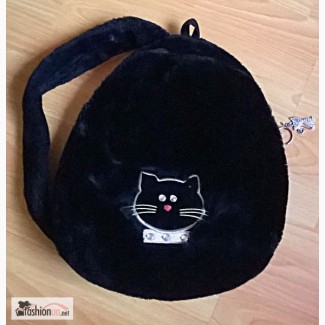 Рюкзак на одну шлейку Черный кот искуственный мех. Б/У