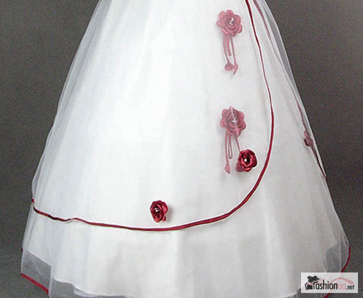 Фото 4. Платье свадебное - новое в наличии
