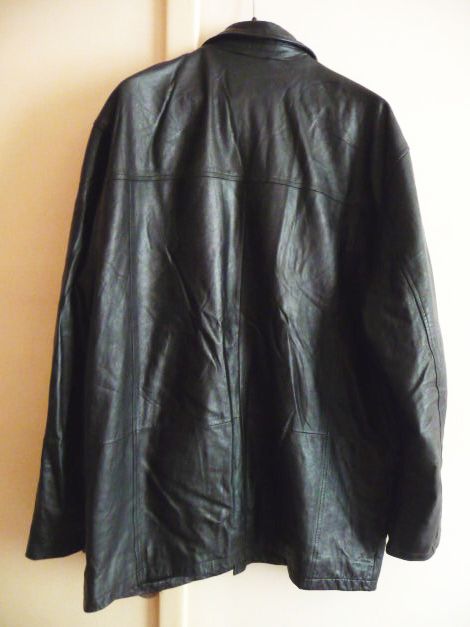 Фото 2. Большая кожаная мужская куртка AMICI. Лот 613