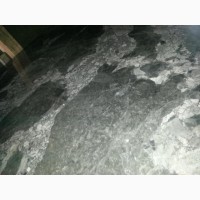 Особомелкозернистые полированные слэбы мрамора и оникса в складе в Киеве