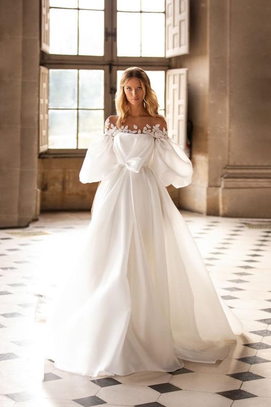 Фото 2. Свадебное платье, болеро от дорогого итальянского бренда Milla Nova
