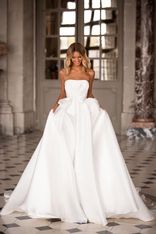 Фото 4. Свадебное платье, болеро от дорогого итальянского бренда Milla Nova