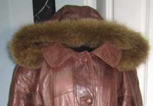 Фото 8. Качественная женская кожаная куртка с капюшоном. Германия. 60р. Лот 57
