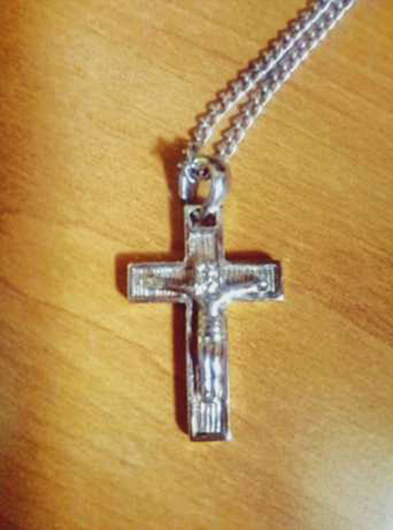 Продам крестик на цепочке под серебро в Одессе