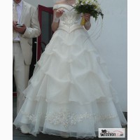 Очаровательное свадебное платье