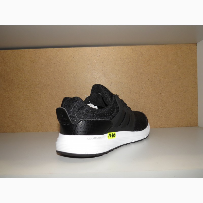 Фото 3. Черные беговые кроссовки Adidas Galaxy 3M