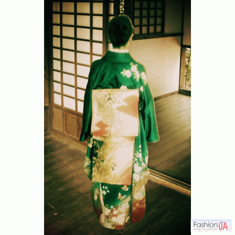 Фото 2. Винтажное японское кимоно фурисодэ
