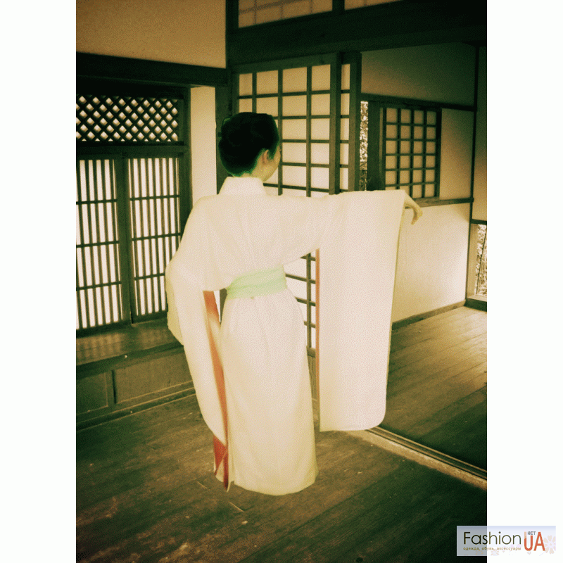 Фото 3. Винтажное японское кимоно фурисодэ