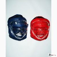 Шлем для единоборств с пластиковой защитной маской