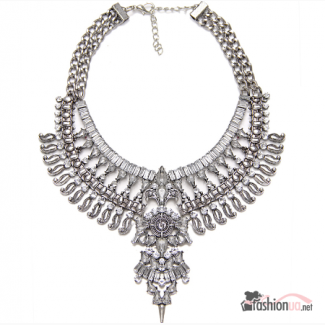 Шикарное, массивное ожерелье на шею, премиальные украшения, колье, с камнями, в серебре