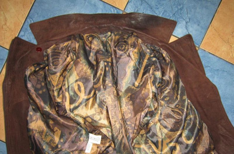 Фото 7. Оригинальная женская кожаная куртка-косуха с поясом. Лот 234