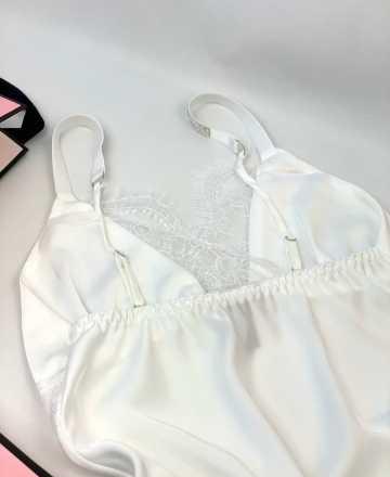 Фото 3. Атласный белый пеньюар ночнушка с кружевом Victoria s Secret