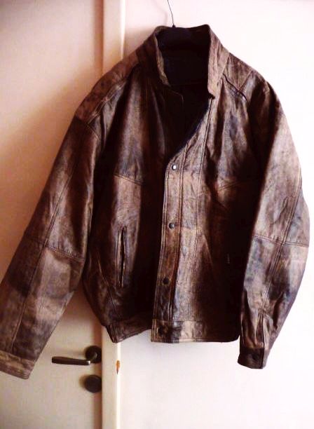 Фото 7. Большая кожаная мужская куртка. Лот 606