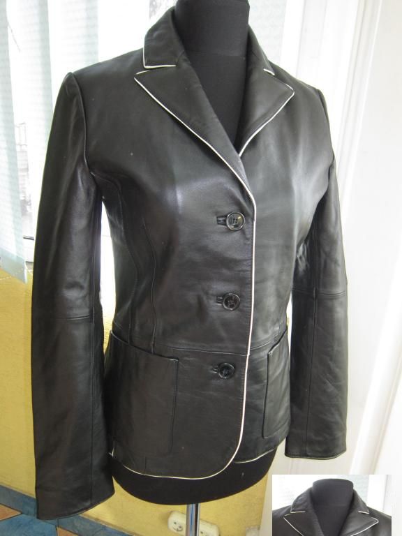 Лёгенькая женская кожаная куртка-пиджак TCM. Лот 886
