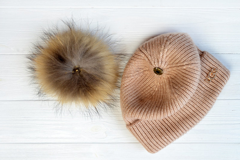 Фото 8. Зимняя шерстяная шапка, очень теплая! мех енота, разные цвета